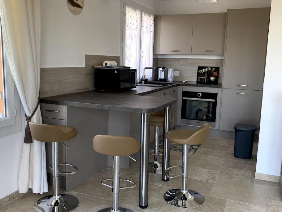 Agreable Appartement Vue Mer Les Issambres Exterior photo