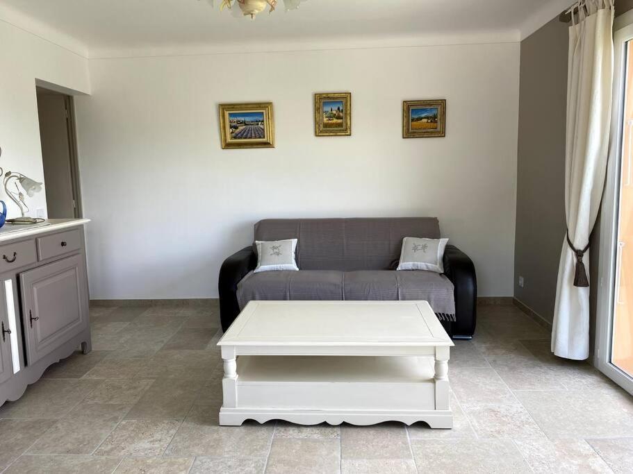 Agreable Appartement Vue Mer Les Issambres Exterior photo